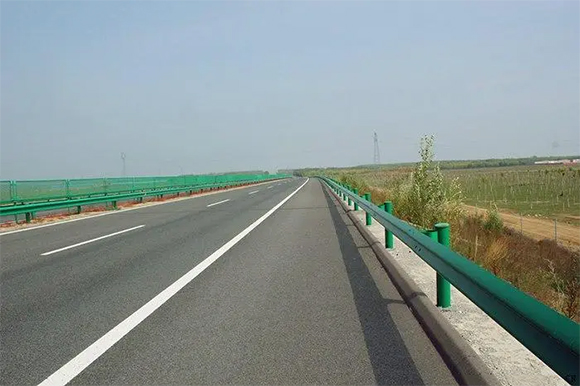 青岛高速波形梁护栏