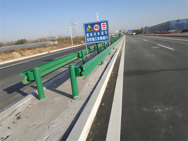 青岛公路护栏守护安全横跨多个行业的应用