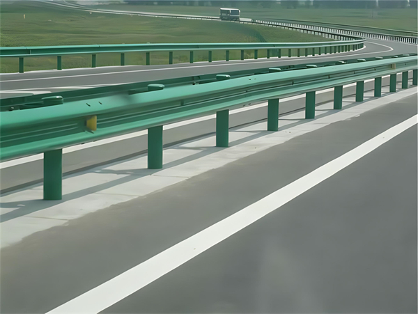 青岛波形梁护栏在高速公路的应用